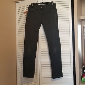 dark grey levi jeans